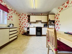 Photo 25- click for photo gallery